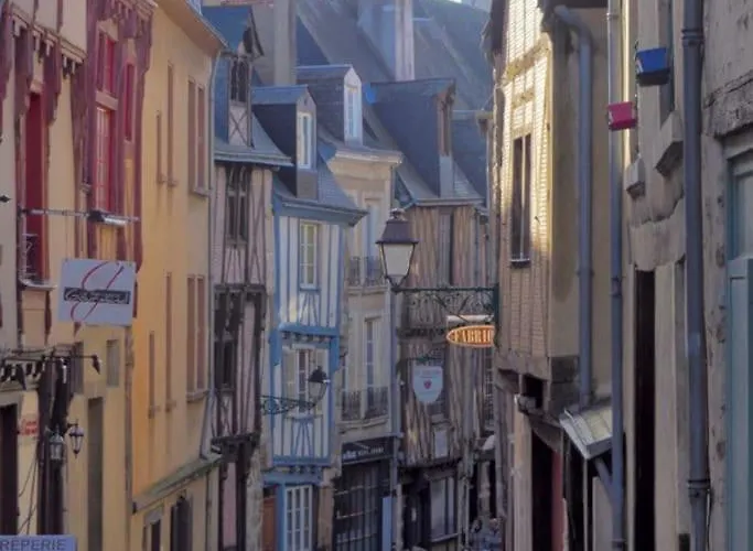 Le Cosy De La Faniere 度假居 Yvré-lʼÉvêque